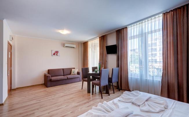 Фото отеля Dawn Park Aparthotel 