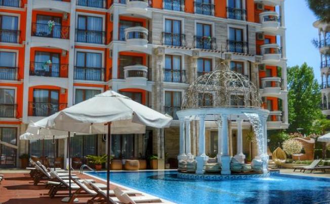 Фото отеля Harmony Palace Apartcomplex