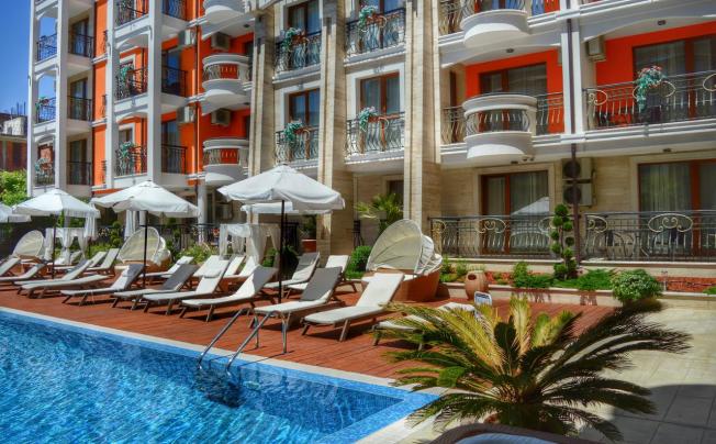 Фото отеля Harmony Palace Apartcomplex