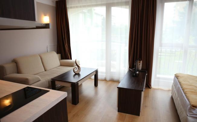 Фото отеля Harmony Palace Apartcomplex