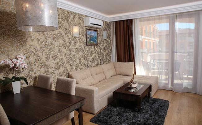 Фото отеля Harmony Palace Apartcomplex