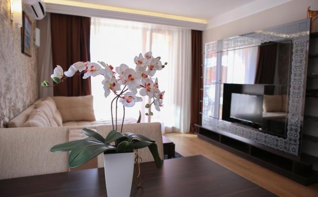 Фото отеля Harmony Palace Apartcomplex