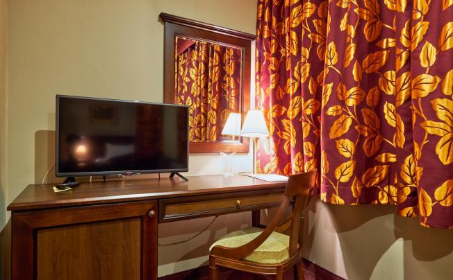Фото отеля GRAND HOTEL YANTRA 