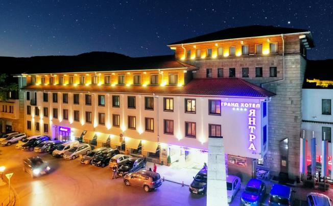 Фото отеля GRAND HOTEL YANTRA 