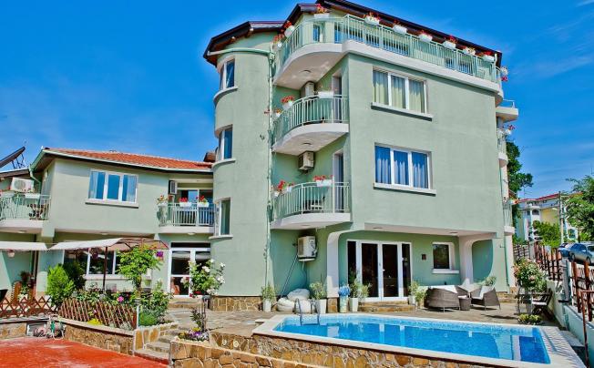 Фото отеля AMFORA ST. CONSTANTINE