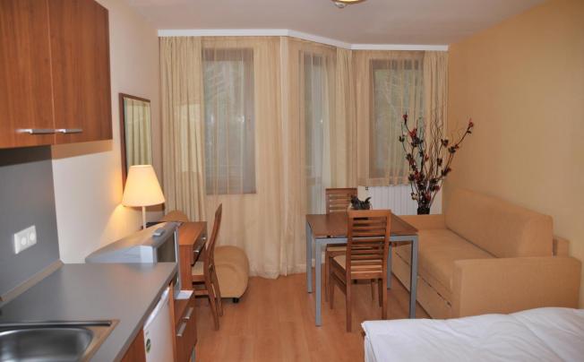Фото отеля Villa Park Guest Apartments