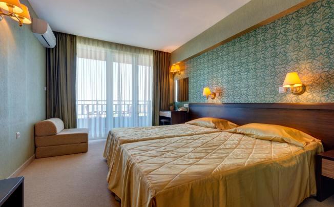 Фото отеля Kalithea Hotel 