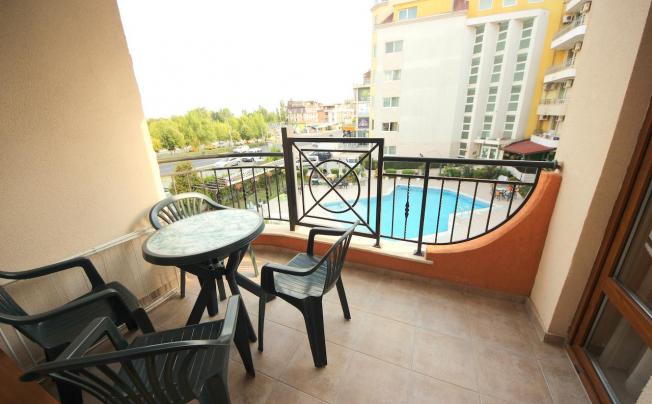 Фото отеля SEA REGAL APARTMENT