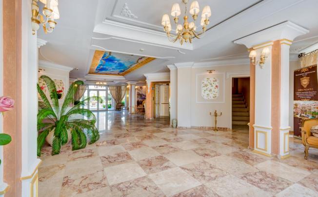 Фото отеля Izida Palace Aparthotel 