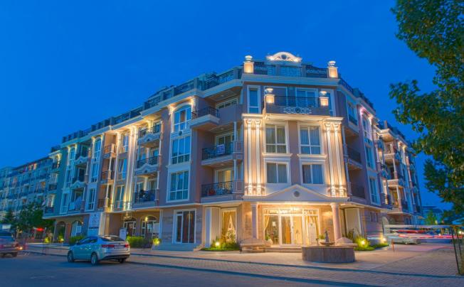 Фото отеля Izida Palace Aparthotel 
