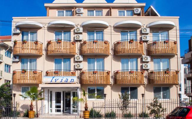 Фото отеля Ivian Family Hotel Ravda