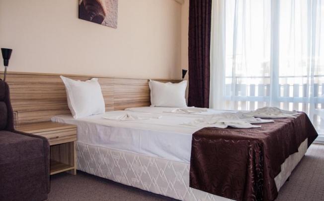 Фото отеля Ivian Family Hotel Ravda