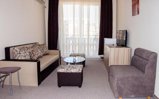 Фото отеля Ivian Family Hotel Ravda