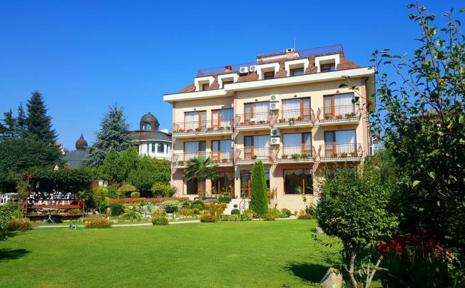 Фото отеля Vega Family Hotel