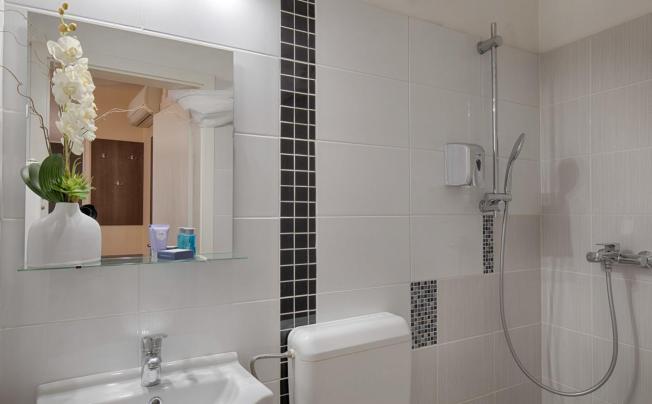 Фото отеля Triple M Hotel