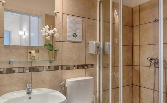 Фото отеля Triple M Hotel