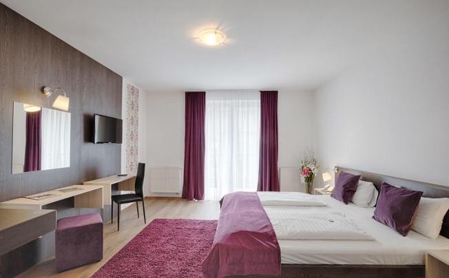 Фото отеля Triple M Hotel