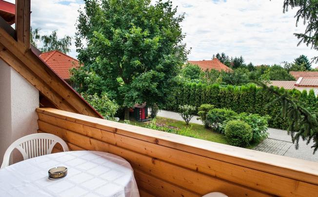 Фото отеля Takacs Apartmanhaz