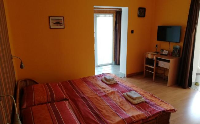 Фото отеля Aal Vendeghaz Apartments
