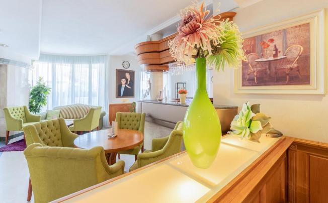 Фото отеля Holiday Club Apartman Hotel Heviz