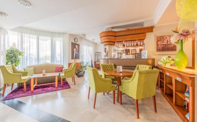 Фото отеля Holiday Club Apartman Hotel Heviz
