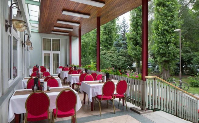 Фото отеля Benczur hotel