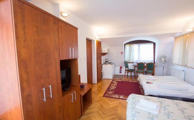 Фото отеля Helios Apartman Hotel