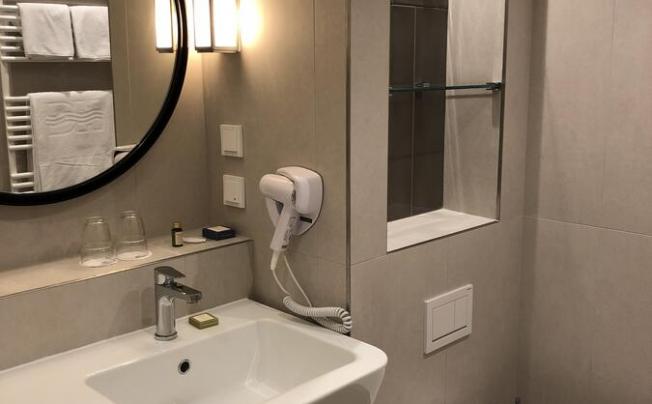 Фото отеля ERZSEBET HOTEL CITY CENTER 