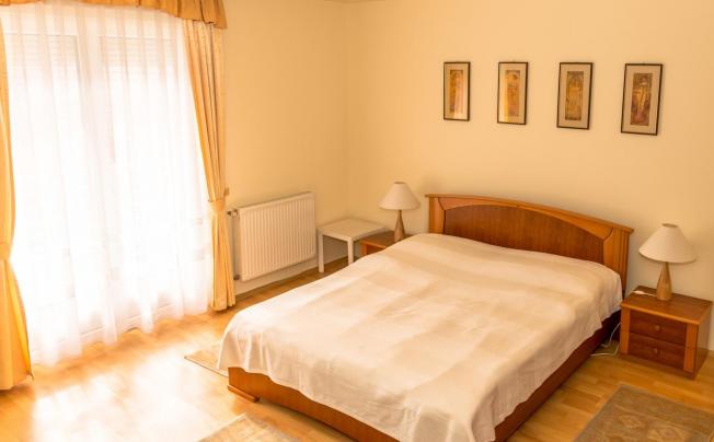 Фото отеля Muskatli Apartman Hotel