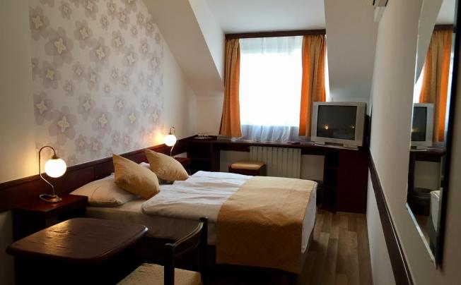 Фото отеля Gloria Budapest City Center Hotel