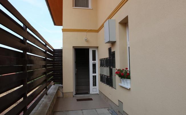 Фото отеля 1000 Home Apartments