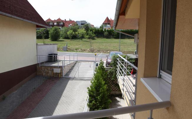 Фото отеля 1000 Home Apartments