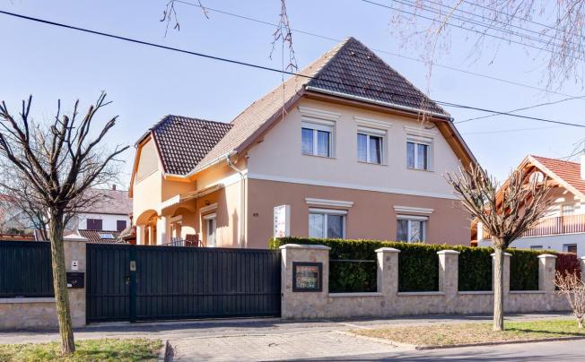 Фото отеля Andrea Villa Heviz