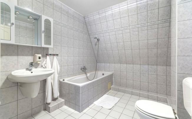 Фото отеля Kikelet Club Hotel