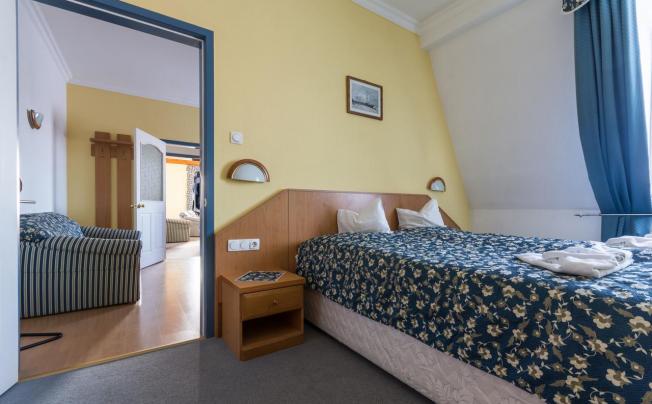 Фото отеля Kikelet Club Hotel