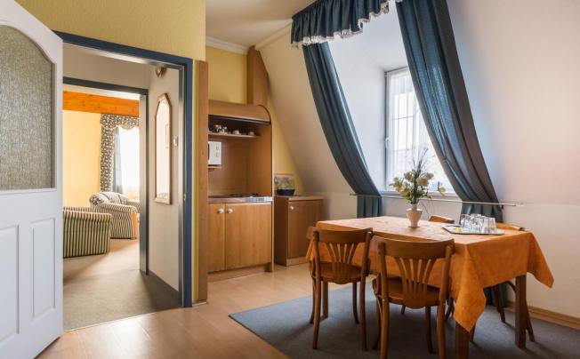 Фото отеля Kikelet Club Hotel