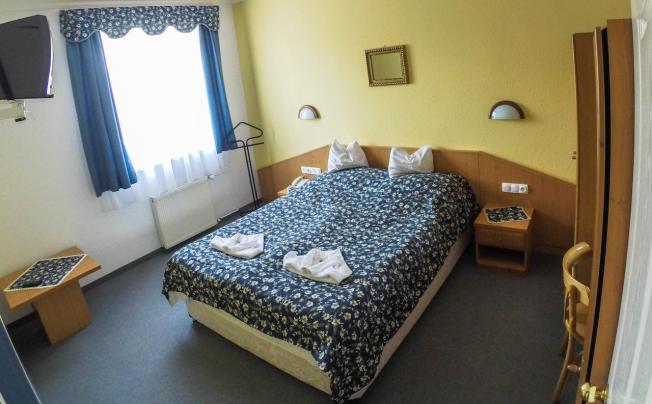 Фото отеля Kikelet Club Hotel