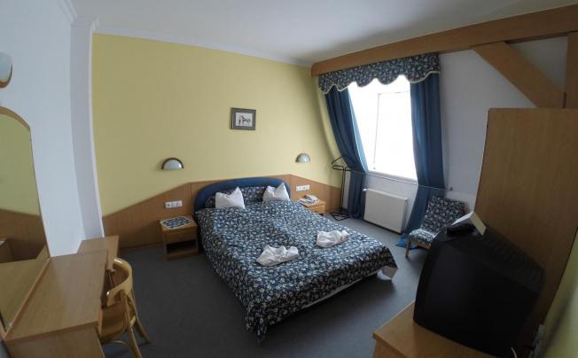 Фото отеля Kikelet Club Hotel