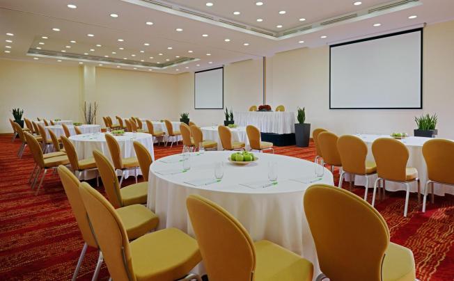 Фото отеля Courtyard by Marriott Budapest City Center