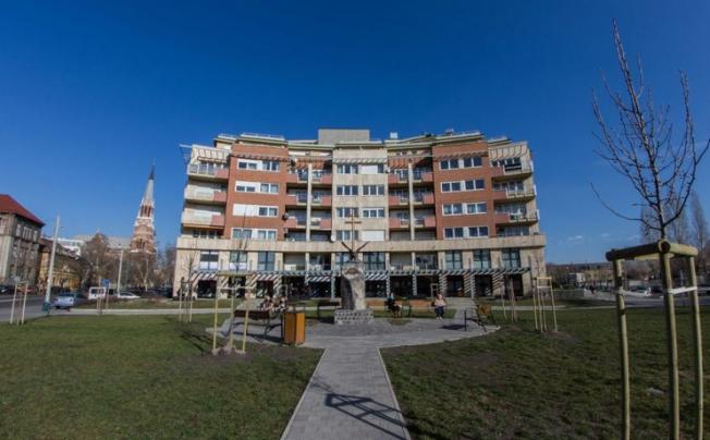 Фото отеля Far Home Apartments