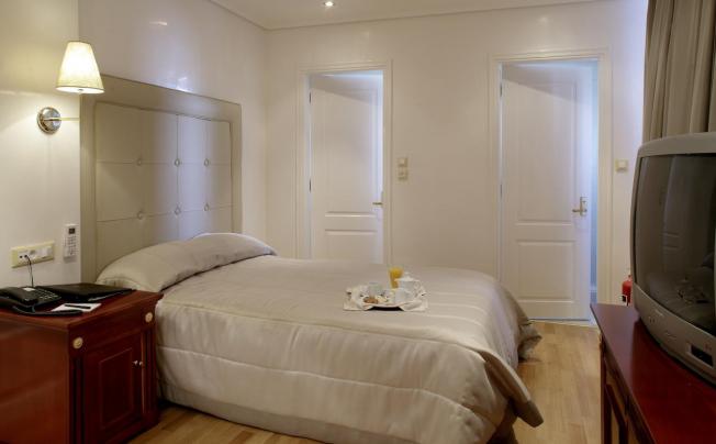 Фото отеля Piraeus Theoxenia Hotel