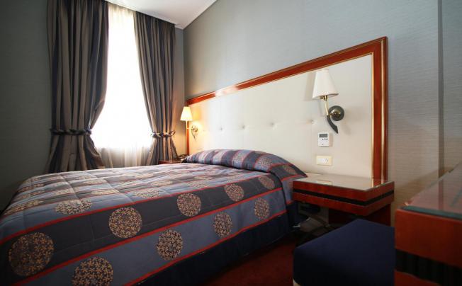 Фото отеля Piraeus Theoxenia Hotel