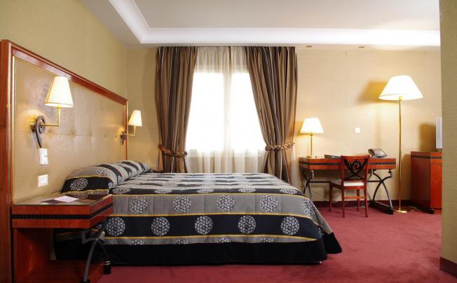 Фото отеля Piraeus Theoxenia Hotel