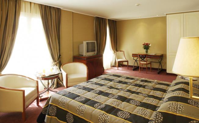 Фото отеля Piraeus Theoxenia Hotel