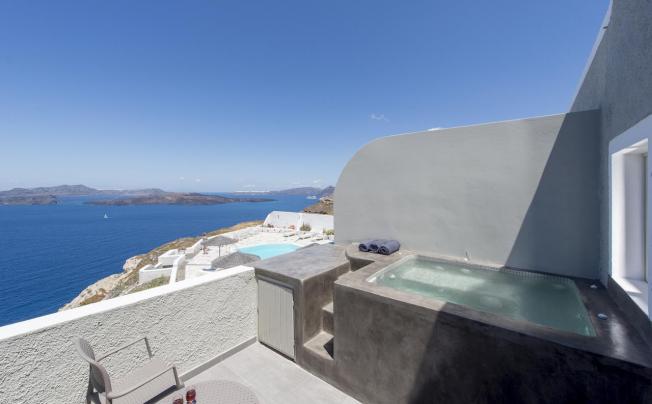 Фото отеля Caldera's Dolphin Suites