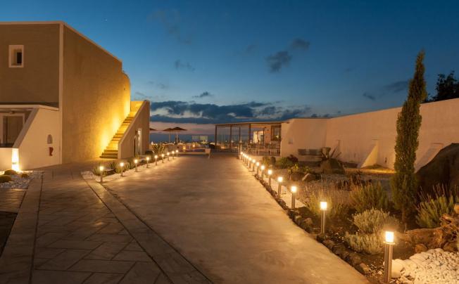 Фото отеля Caldera's Dolphin Suites