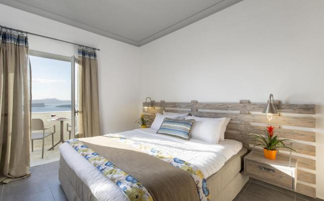 Фото отеля Caldera's Dolphin Suites