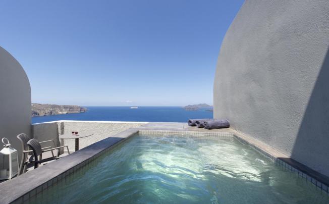 Фото отеля Caldera's Dolphin Suites
