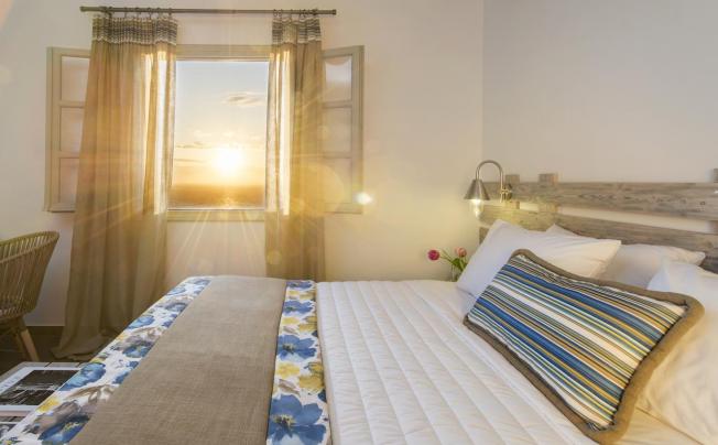 Фото отеля Caldera's Dolphin Suites