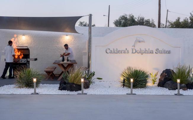 Фото отеля Caldera's Dolphin Suites